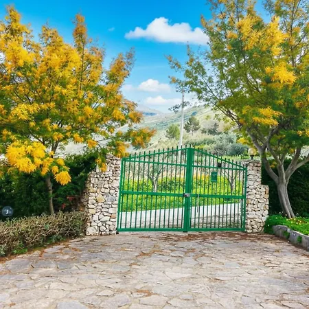 Villasara Scopello Relax Con 4 Piscina&spa *