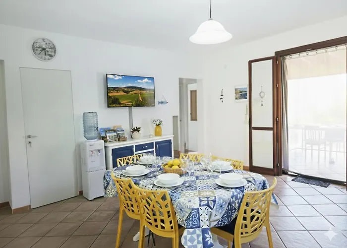 别墅 Villasara Scopello Relax Con 4 Piscina&spa *