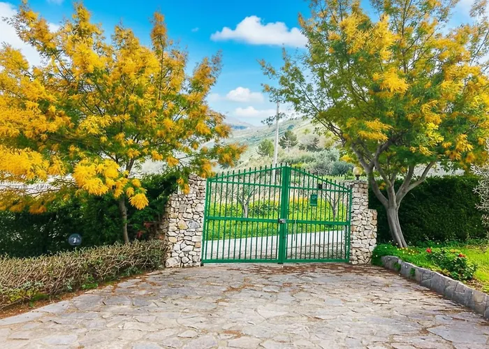 Villasara Scopello Relax Con 4 Piscina&spa *